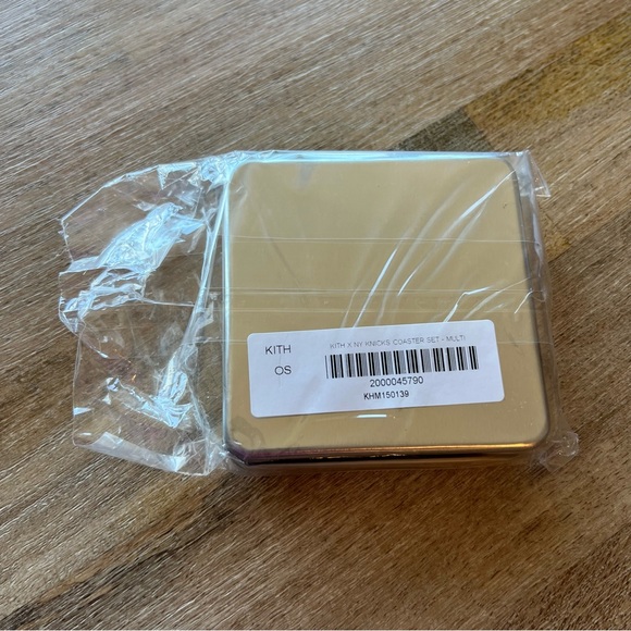 kith x New York Knicks limited edition black coasters new in box PLAYOFFS - Picture 5 of 5